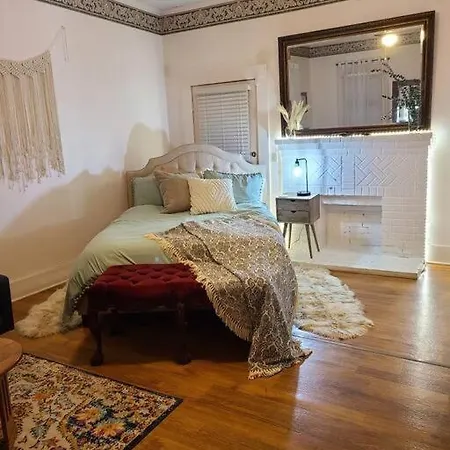 Cozy, Cute, Private Ozark Suite 5 Mins To Hospital Exterior photo
