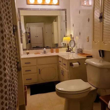 Cozy, Cute, Private Ozark Suite 5 Mins To Hospital Exterior photo